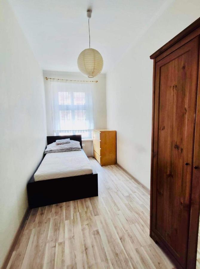 Апартаменты Przestronny Apartament Dla Czterech Osob Вроцлав Экстерьер фото